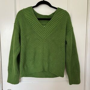 Abercrombie & Fitch Knit V-Neck Sweater Green Size Medium